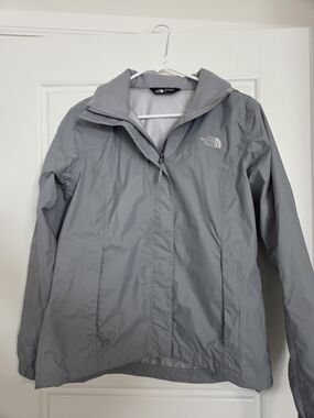 The North Face Women's Light Gray Waterproof Ski Jacket